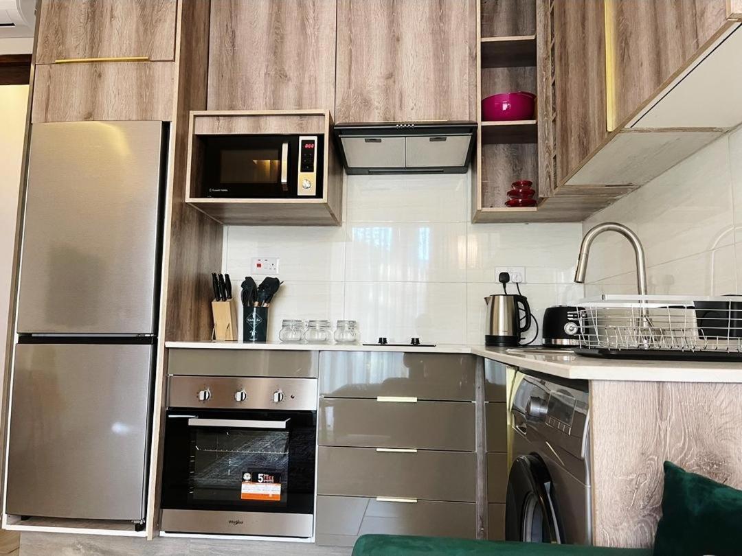 Instahomes By Tru - Garden Suites Μπλαντάιρ Εξωτερικό φωτογραφία