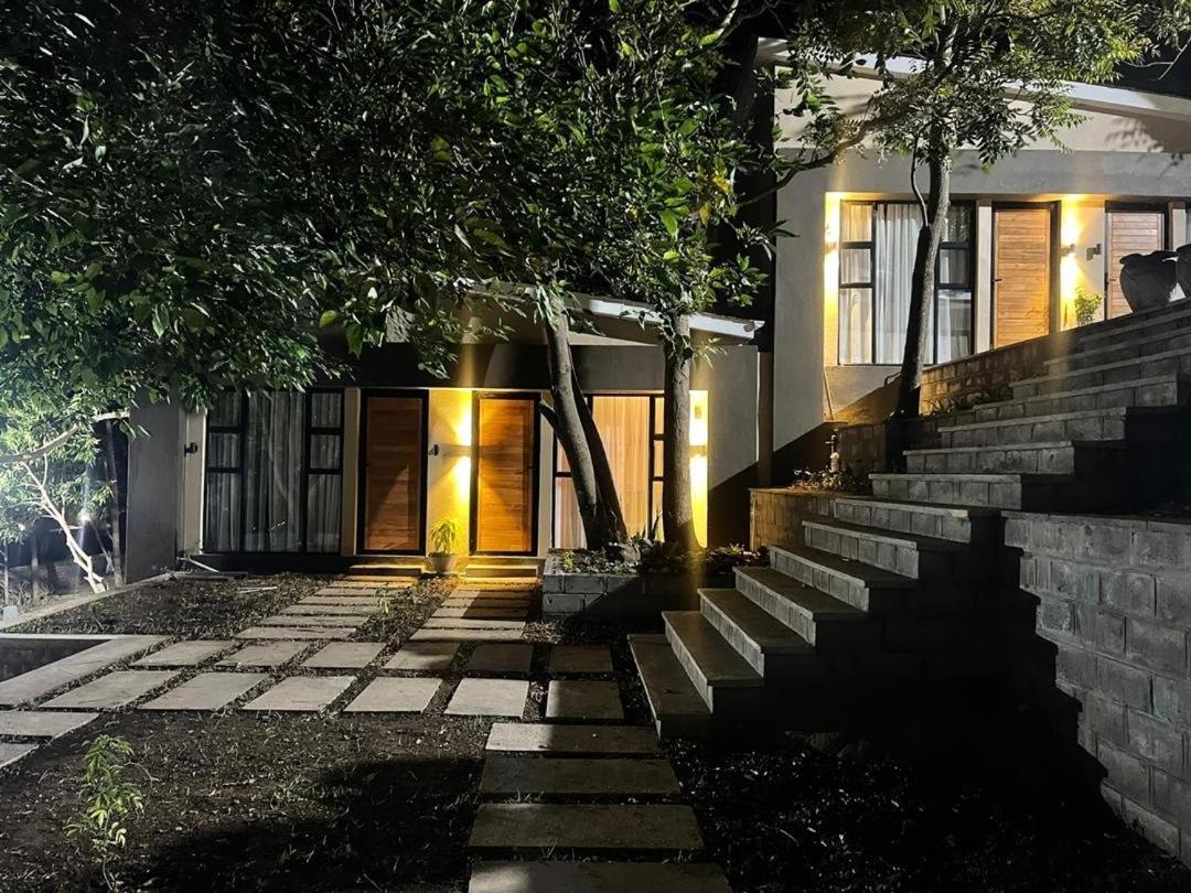 Instahomes By Tru - Garden Suites Μπλαντάιρ Εξωτερικό φωτογραφία