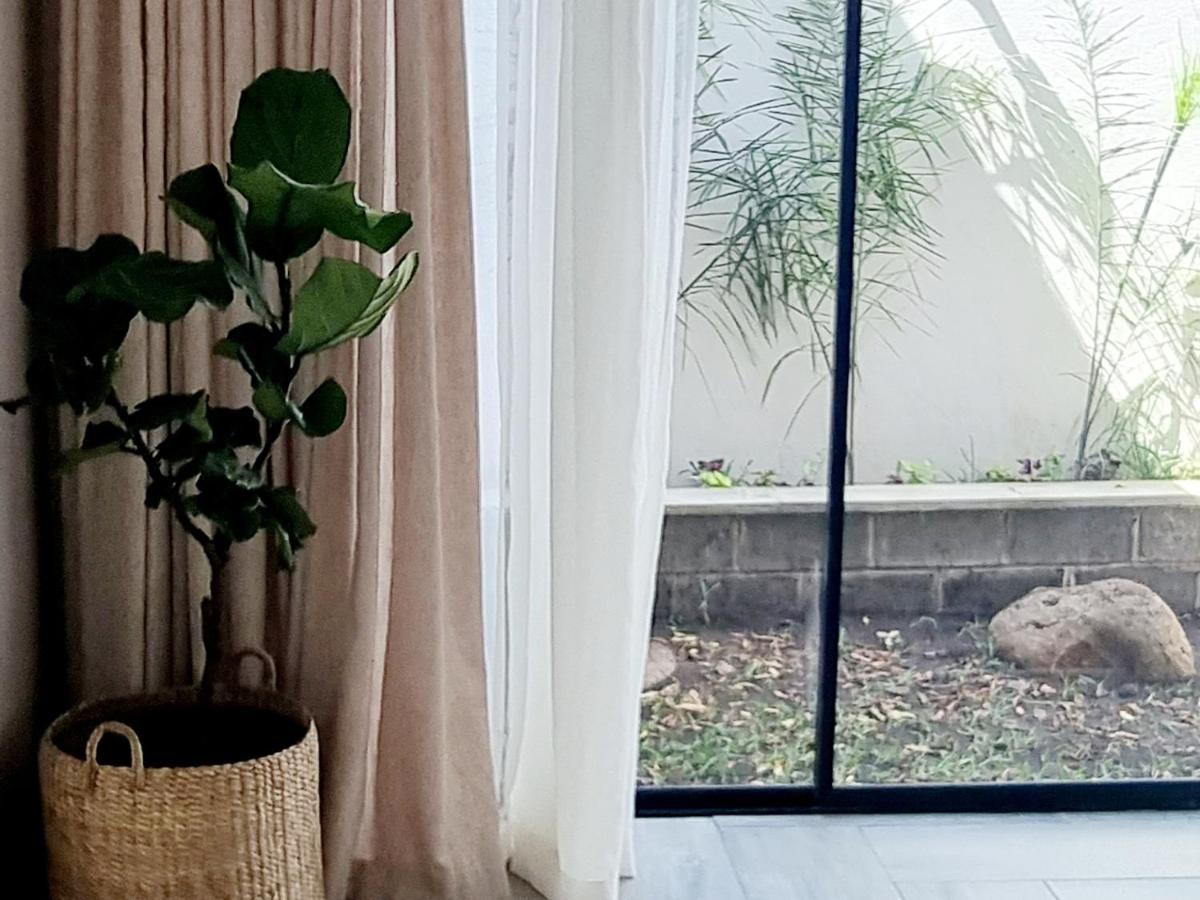 Instahomes By Tru - Garden Suites Μπλαντάιρ Εξωτερικό φωτογραφία