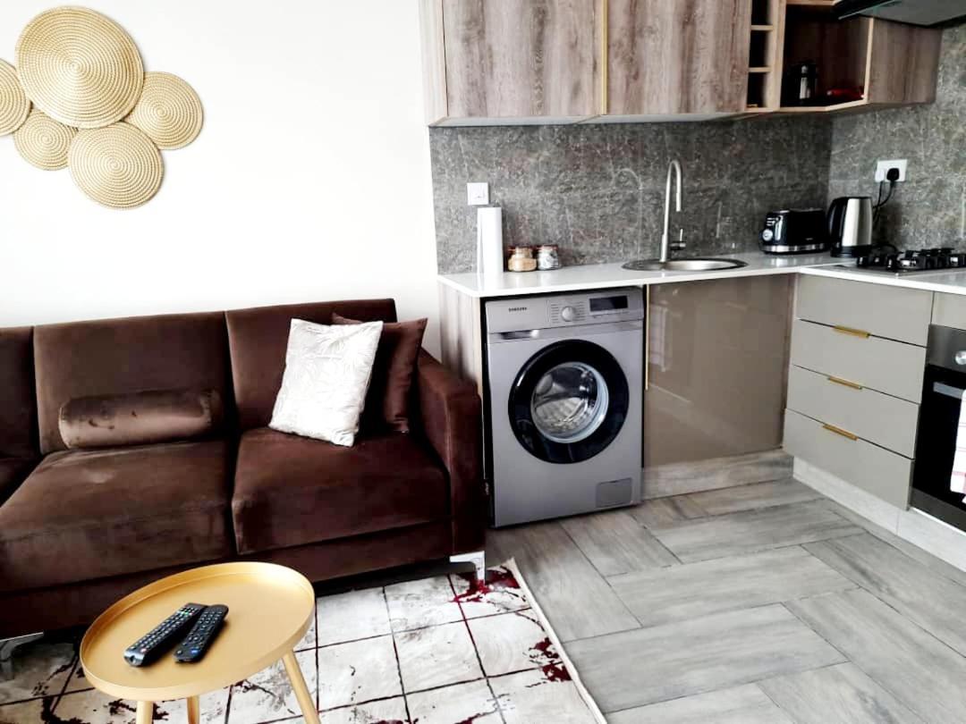 Instahomes By Tru - Garden Suites Μπλαντάιρ Εξωτερικό φωτογραφία