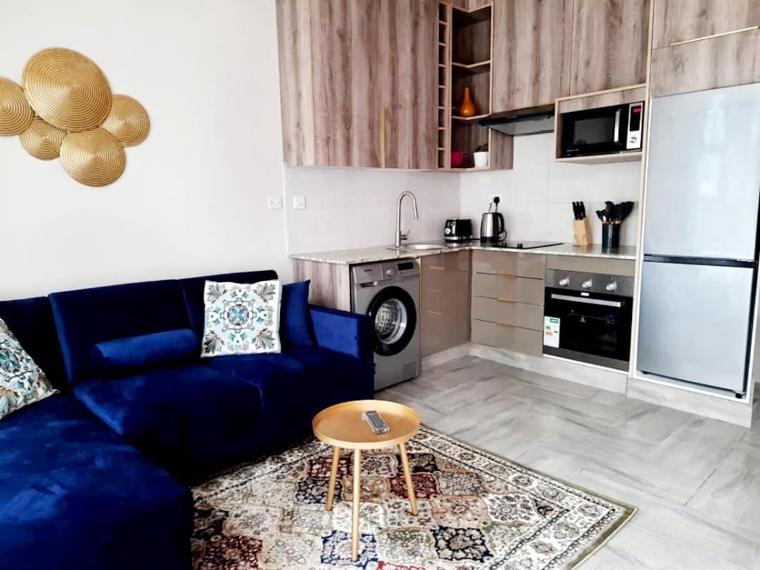 Instahomes By Tru - Garden Suites Μπλαντάιρ Εξωτερικό φωτογραφία