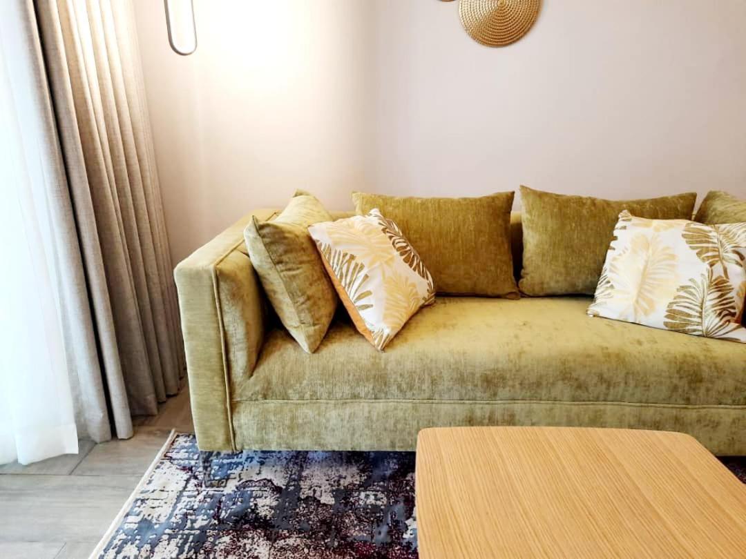 Instahomes By Tru - Garden Suites Μπλαντάιρ Εξωτερικό φωτογραφία